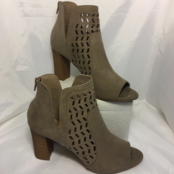 Madden Girl Block Heels - Picture 2 of 6